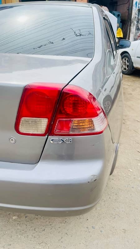 Honda Civic EXi 2004 1