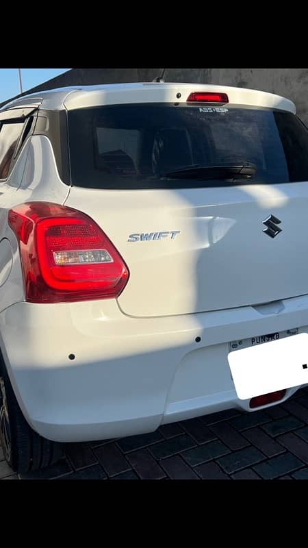 Suzuki Swift 2024 1