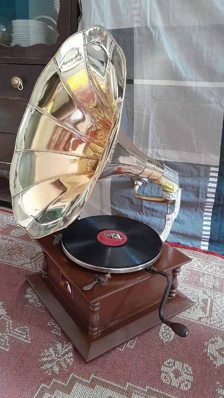 Gramophone 2