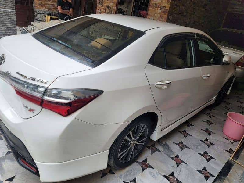 Toyota Altis Grande 2017 19