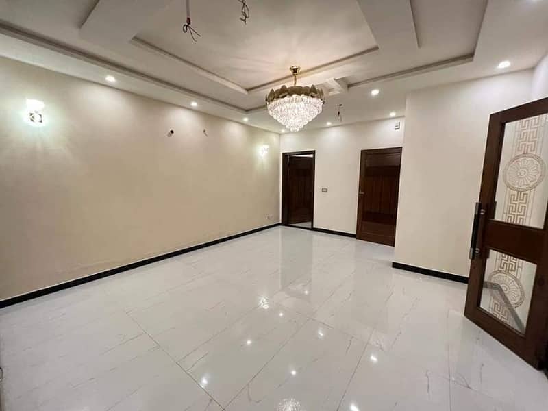 1 Kanal Portion For Rent With Solar System OPP DHA Phase 5 11