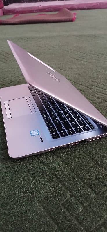 Elitebook 840 G3 i7 6th Generation 8 Gb DDR4 Ram 256GB SSD 14 Inches 3