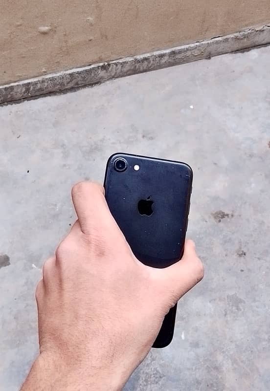 Iphone 7 New condition| PTA APPROVED| 128GB 1