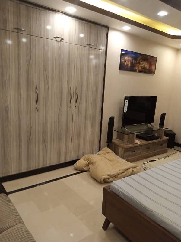 3 BED DD FLAT FOR SALE IN GULSHAN E IQBAL 13-A 19