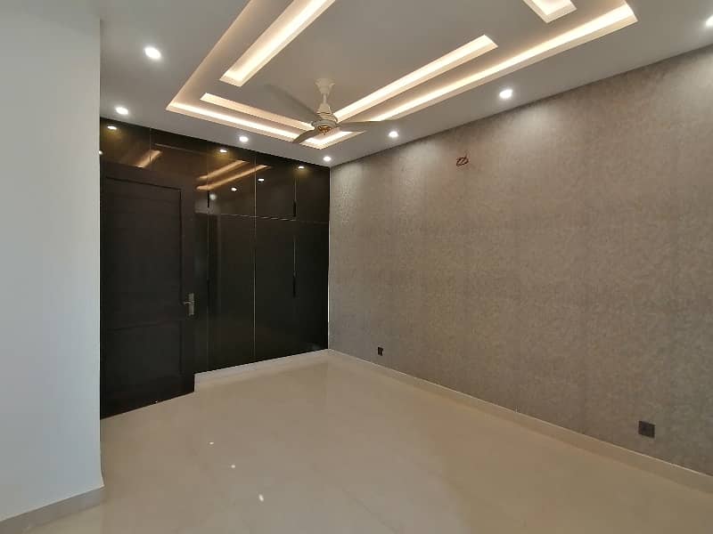 Stunning Main Double Road House Is Available For sale In Gulshan-e-Ravi - Block C 2