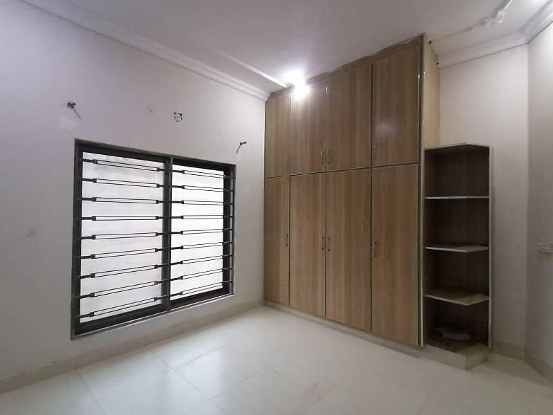 Good 10 Marla House For rent In Gulshan-e-Ravi - Block G 0