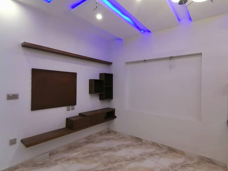 Good 10 Marla House For rent In Gulshan-e-Ravi - Block G 2