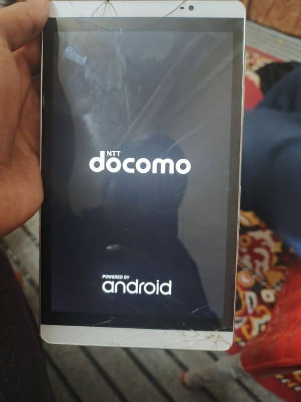 docomo tablet 2/16gb 3