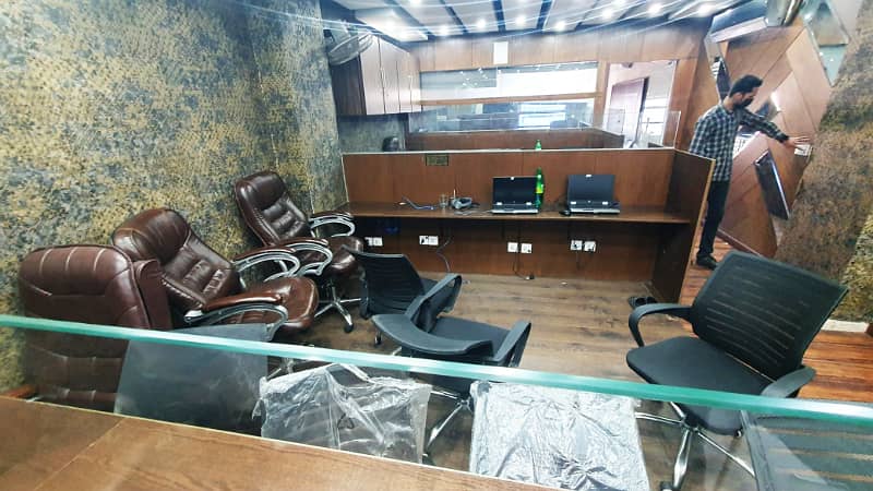 800 sqft Fully Furnished Office Original Pics Main Boulevard Gulberg For Rent 5