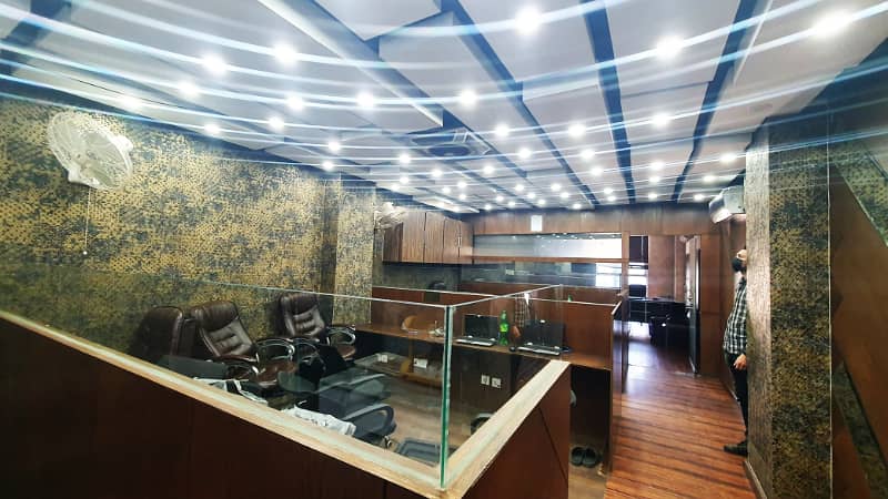 800 sqft Fully Furnished Office Original Pics Main Boulevard Gulberg For Rent 6