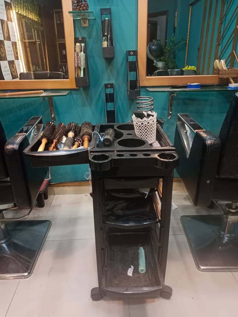 sed Salon Equipment for Sale – Complete Set 8