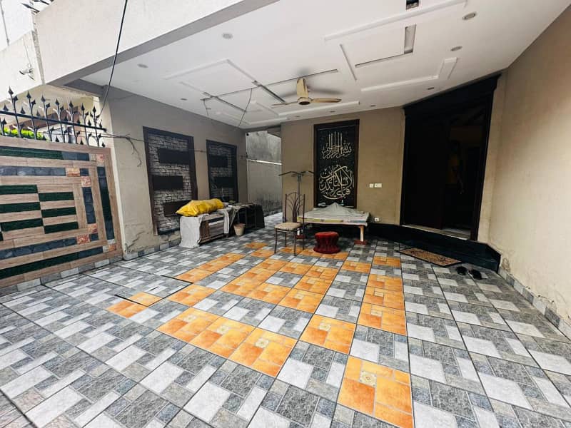 10 Marla House For Sale In Paragon City Lahore 1