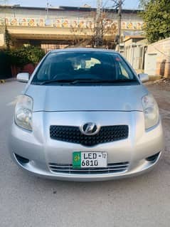 Toyota Vitz 2007 model 2012 register totally untouched. .