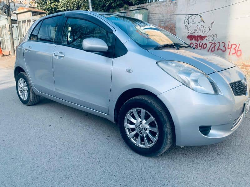 Toyota Vitz 2007 model 2012 register totally untouched. . 8