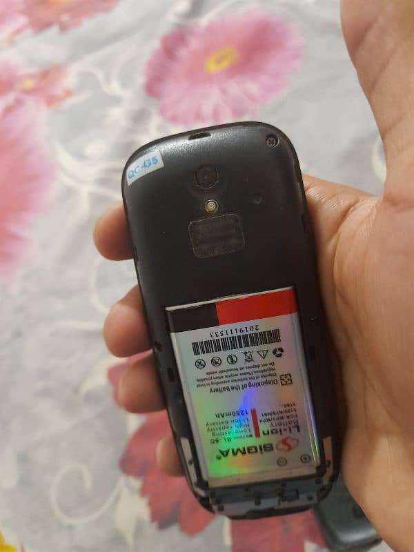 GFIVE Mob Sale Dual Sim Pta Approved 2gb sd card available 1