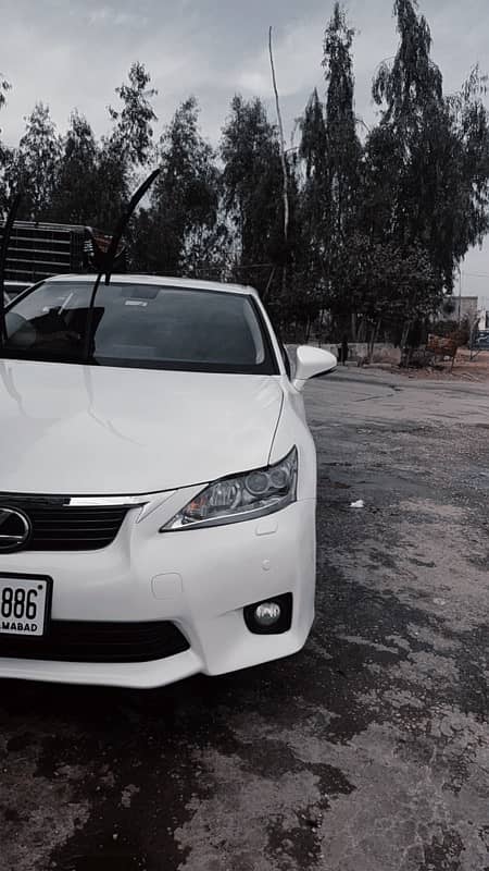 Lexus CT200h 2014 0