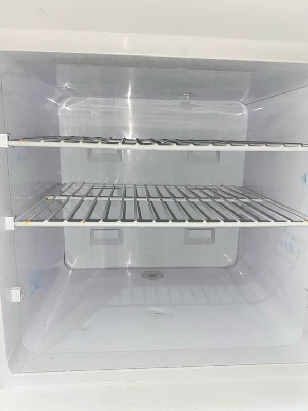 Dawlance Refrigerator 0