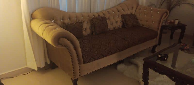 7 seater beautiful sofa set 0