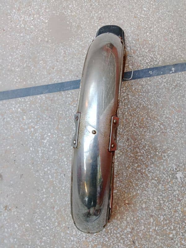 honda 125 original genuine front mudguard 1