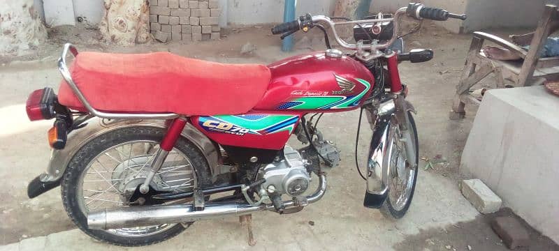 Honda CD70 2018 4