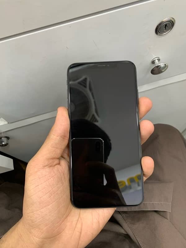 Iphone Xsmax pta approved 1