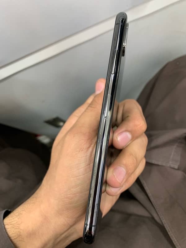 Iphone Xsmax pta approved 5