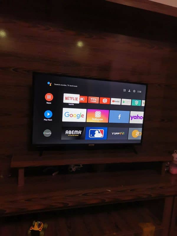 want to sell tcl  smart / android LED 40 inch s 1