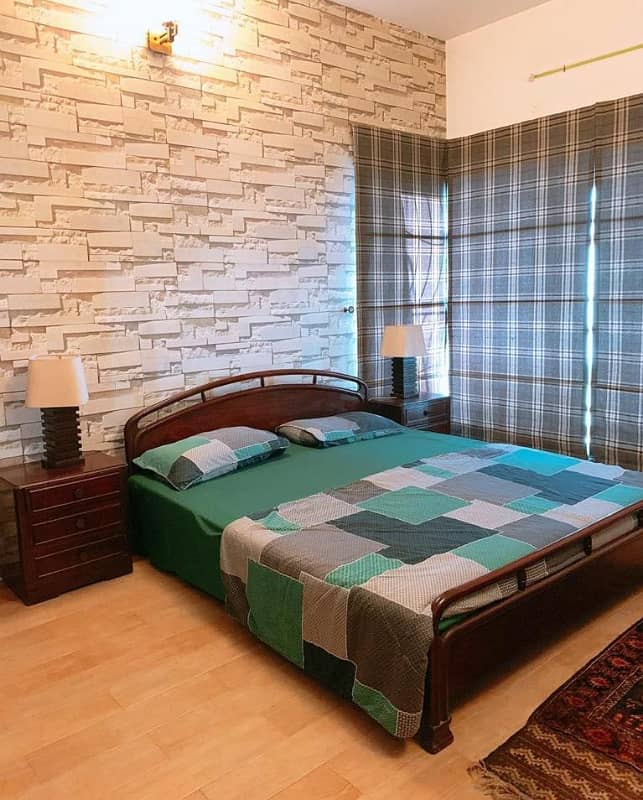 DHA LAHORE PHASE 4 1-BEDROOM FURNISH AVAILABLE AT PRIME LOCATION NEAR GOLDCREST MALL 33