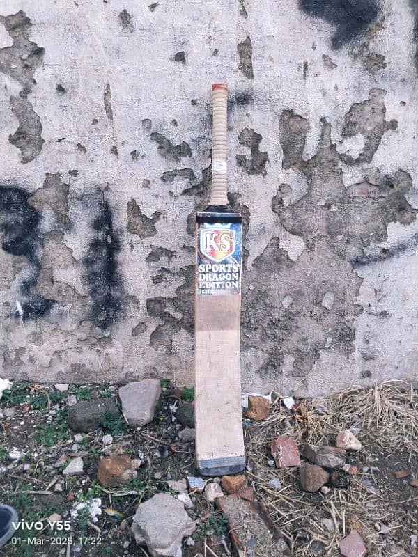 Used Bat of Khan Sports 1