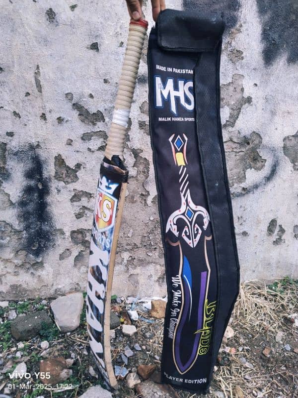 Used Bat of Khan Sports 3