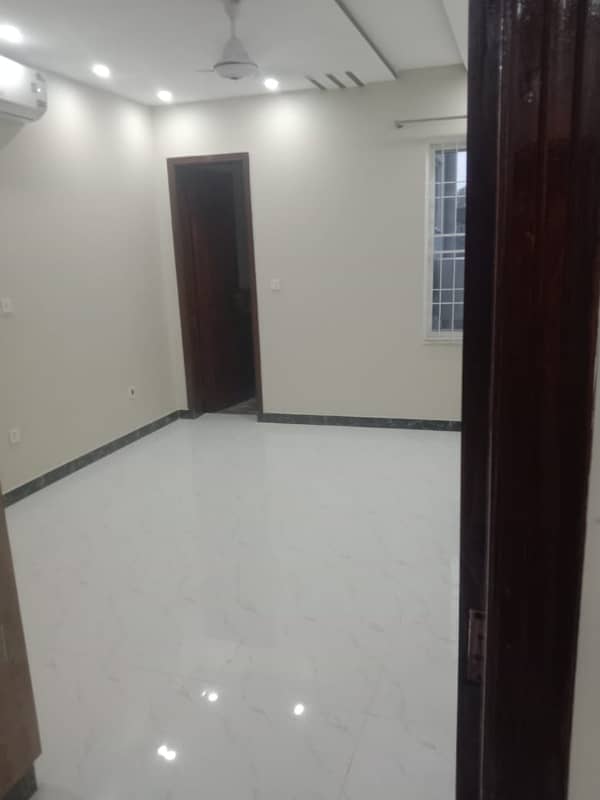 BRAND NEW HOUSE FOR SALE IN THE HEART OF LAHORE 1