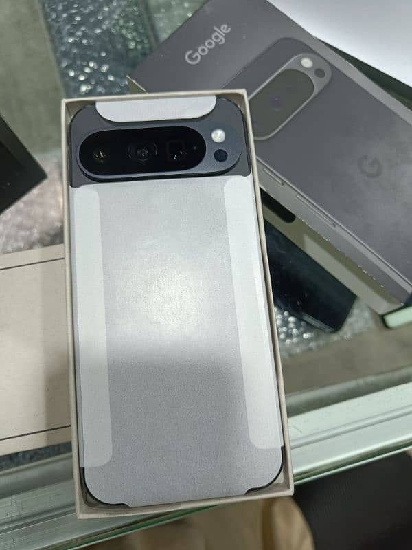 Google Pixel 9pro 16GB Ram 128GB Storage 2