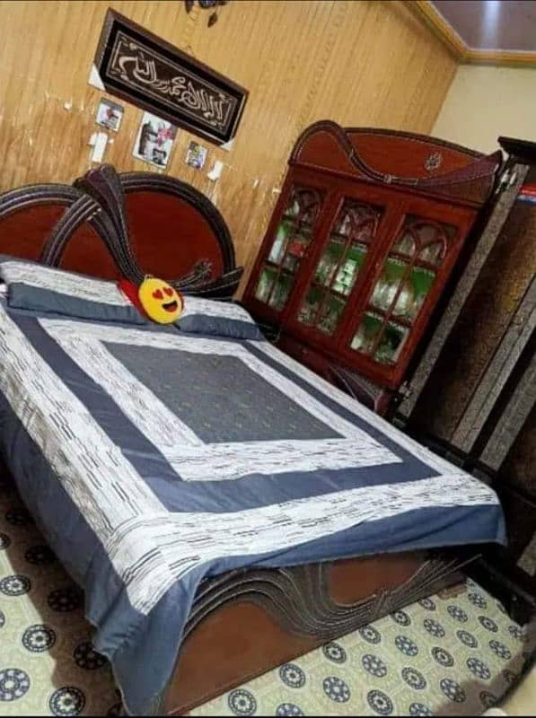 furniture for sale bed dressing and almari 2