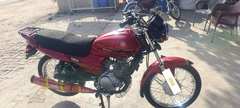 Yamaha YB 125 Z 2022 4