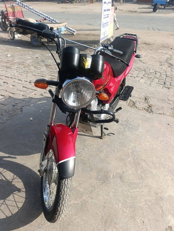 Yamaha YB 125 Z 2022 5