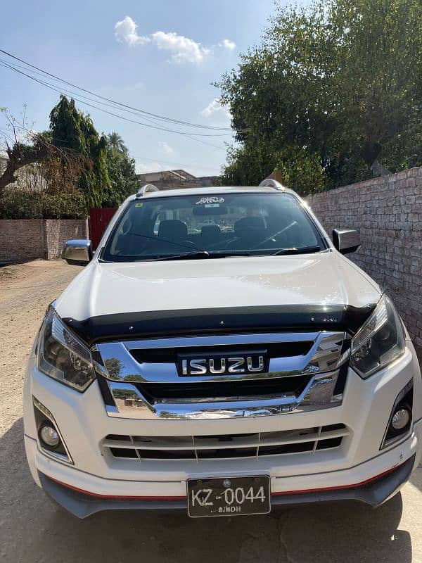 Isuzu D-Max V-Cross 2019 0