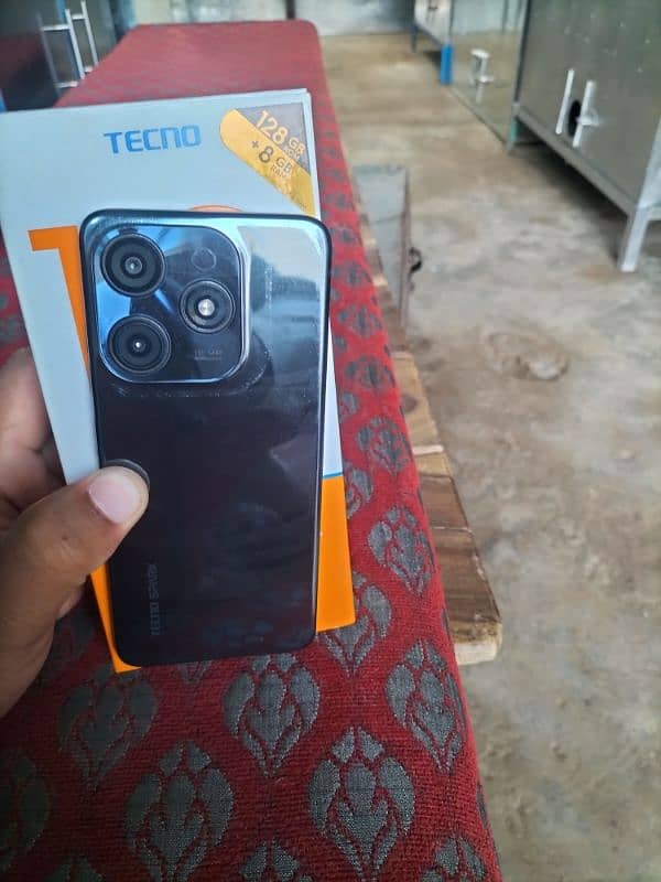 tecno spark 10. c 2