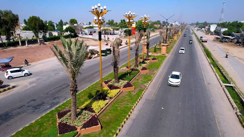 Prime Location 5 Marla Facing Park Plot for Sale in A Block Central Park Lahore 12