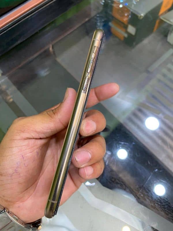 iphone xs 256 GB aproved 4