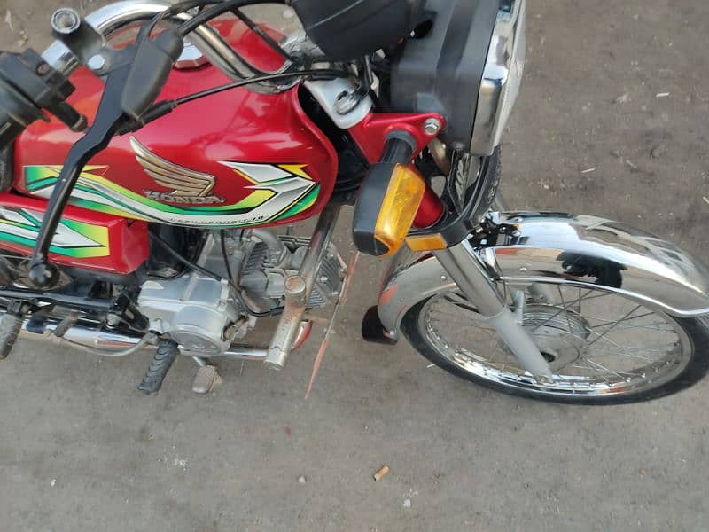 Honda CD 70 2023 4