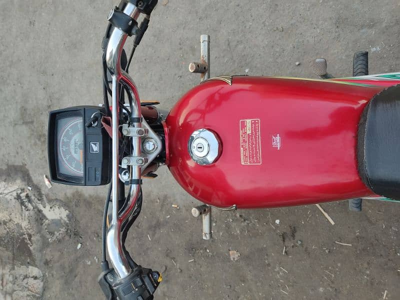 Honda CD 70 2023 6