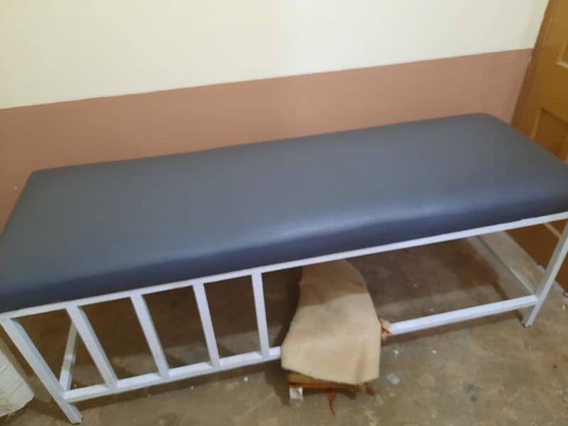 Clinic beds for sale 0