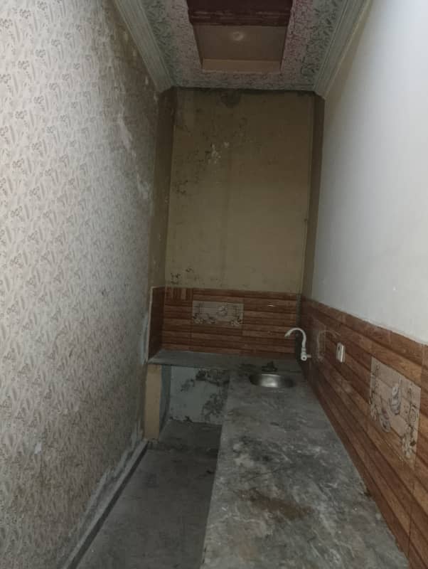 Single room with kitchen washroom for in Khanna dak Sanam Chowk isb 3