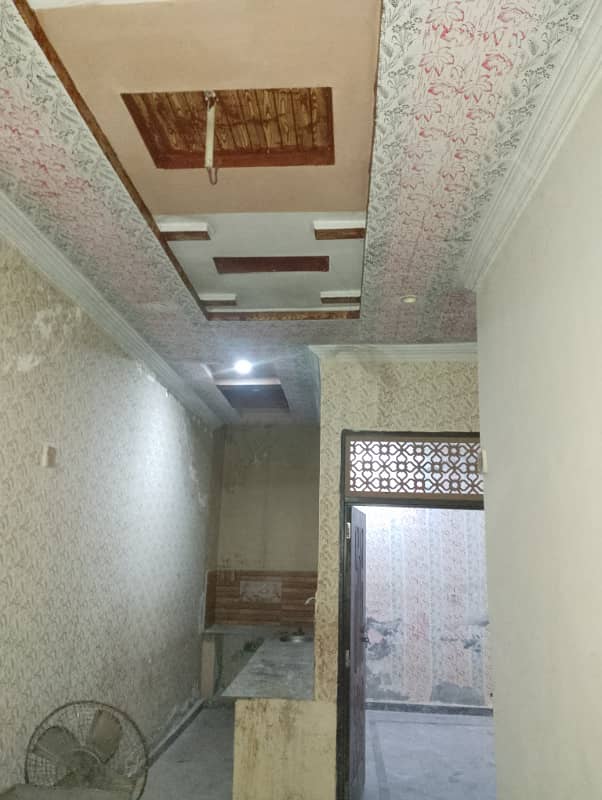 Single room with kitchen washroom for in Khanna dak Sanam Chowk isb 4