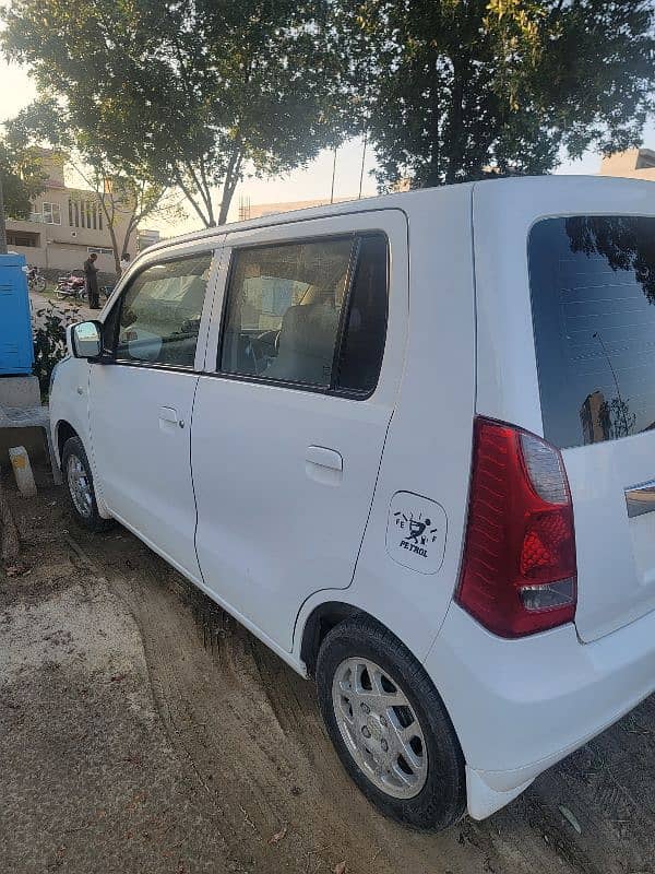 Suzuki Wagon R 2018 3