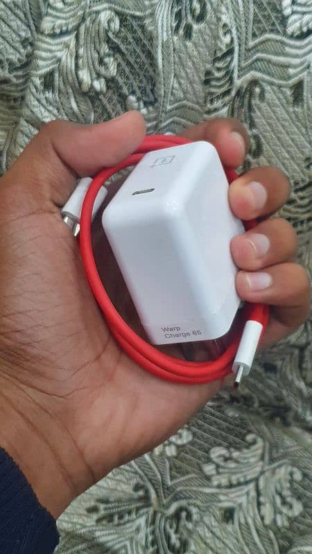 OnePlus 9 pro original 65W wrap charger 1