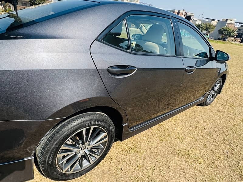 Toyota Corolla Altis 1.6 2019 8