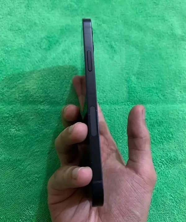 iPhone 12 JV 64GB BLACK COLOR FULL SIM TIME 97% BATTERY HEALTH 2