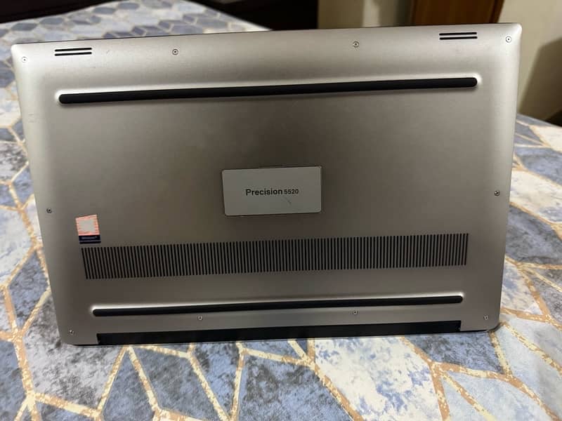 URGENT SALE | Dell Precision 5520 Graphics & Gaming Laptop 1