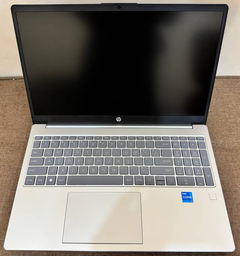 HP laptop 15-fd0xxxx (Box Open 10×10) 0